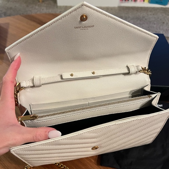 Saint Laurent Cassandre Chain Wallet - Picture 3 of 14